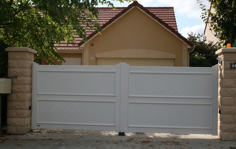 Nos modèles de portails PVC à Paris