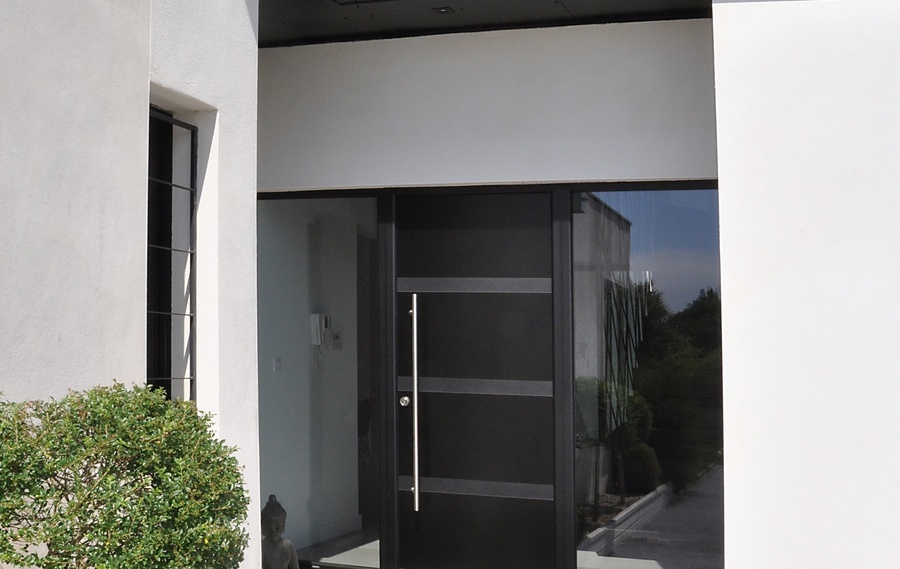 Home Garde Protection réalise votre projet de porte en aluminium à Paris 5